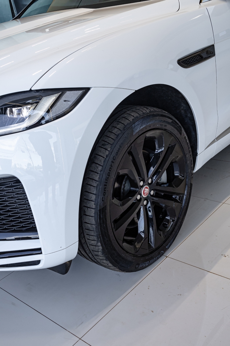 jaguar f-pace se r-dyn p/340 3.0 gasolina 4p automatico 2023