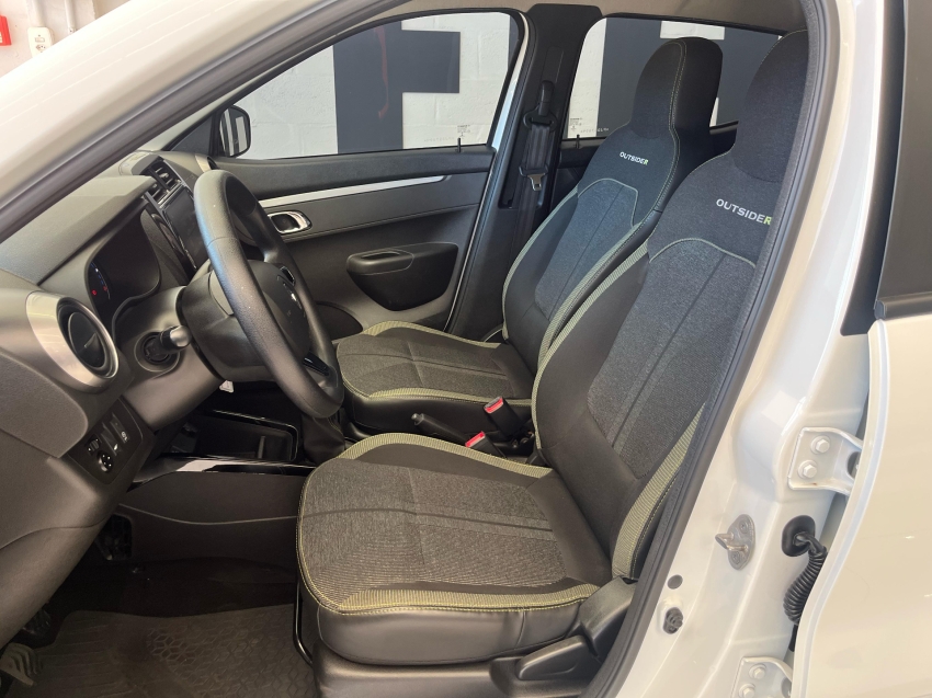 renault kwid 1.0 12v sce flex outsider manual 4p 2023 renault kwid 1.0 12v sce flex outsider manual 4p 2023