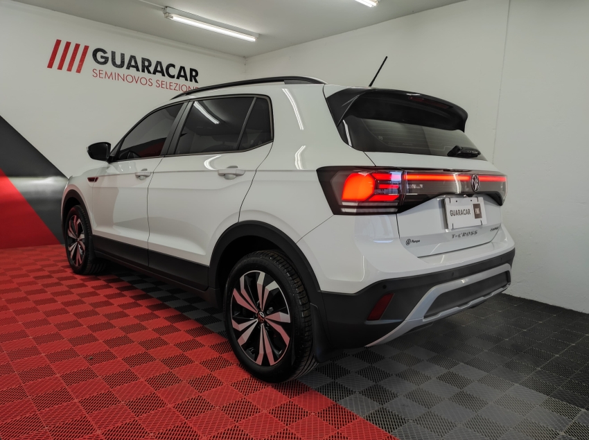 volkswagen t-cross 1.0 200 tsi total flex automatico 4p 2025