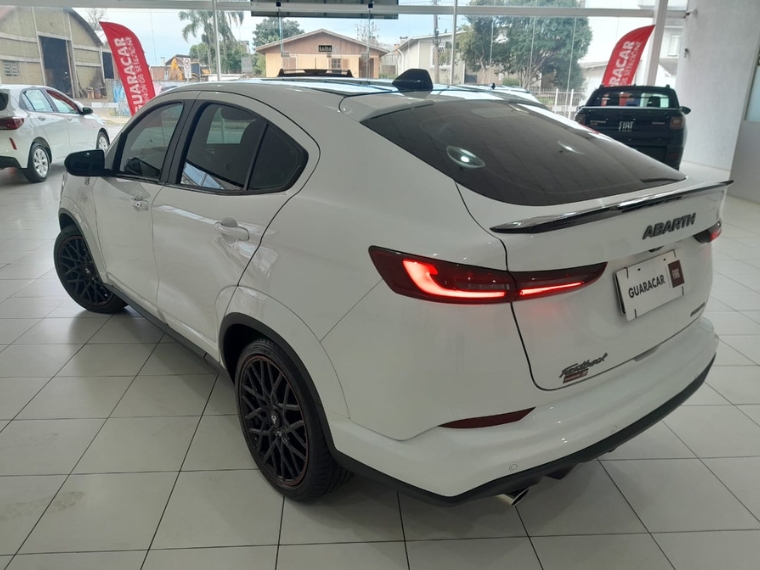 fiat fastback 1.3 turbo 270 flex abarth at6 4p automatico 2025 fiat fastback 1.3 turbo 270 flex abarth at6 4p automatico 2025