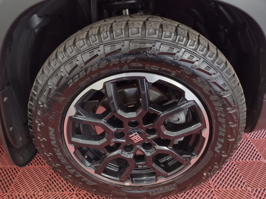fiat toro 2.0 16v turbo diesel ultra 4wd at9 4p automatico 2024 fiat toro 2.0 16v turbo diesel ultra 4wd at9 4p automatico 2024