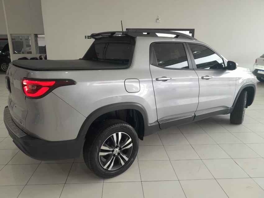 fiat toro 1.3 turbo 270 flex freedom at6 4p automatico 2023 fiat toro 1.3 turbo 270 flex freedom at6 4p automatico 2023