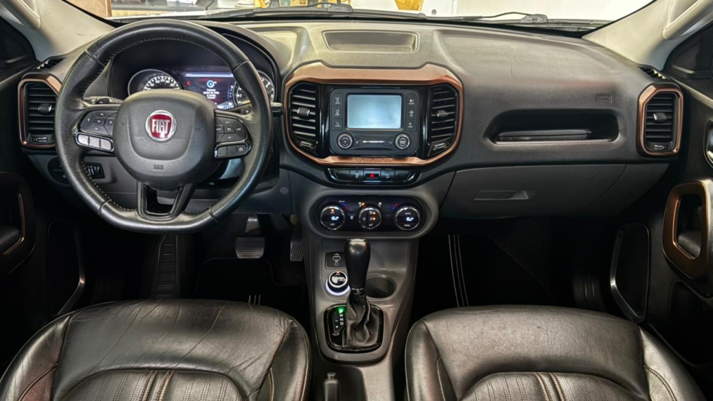 fiat toro 2.0 16v turbo diesel volcano 4wd at9 4p automatico 20176