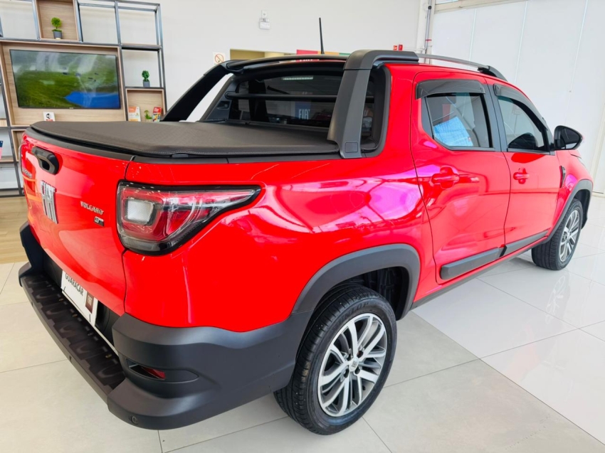 fiat strada 1.3 firefly flex volcano cd cvt 4p automatico 20233