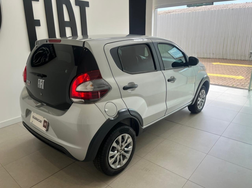 fiat mobi 1.0 evo flex like. manual 4p 20243