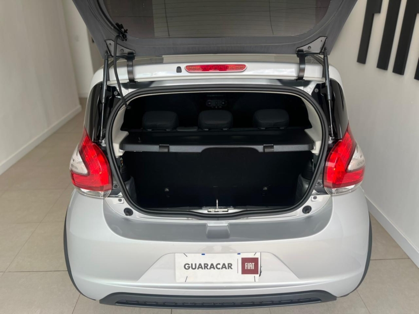 fiat mobi 1.0 evo flex like. manual 4p 202410