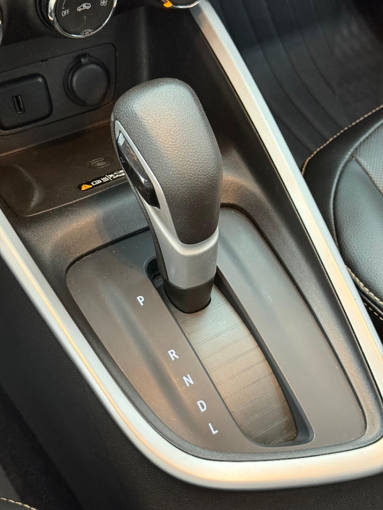 chevrolet onix 1.0 turbo flex premier automatico 4p 202312