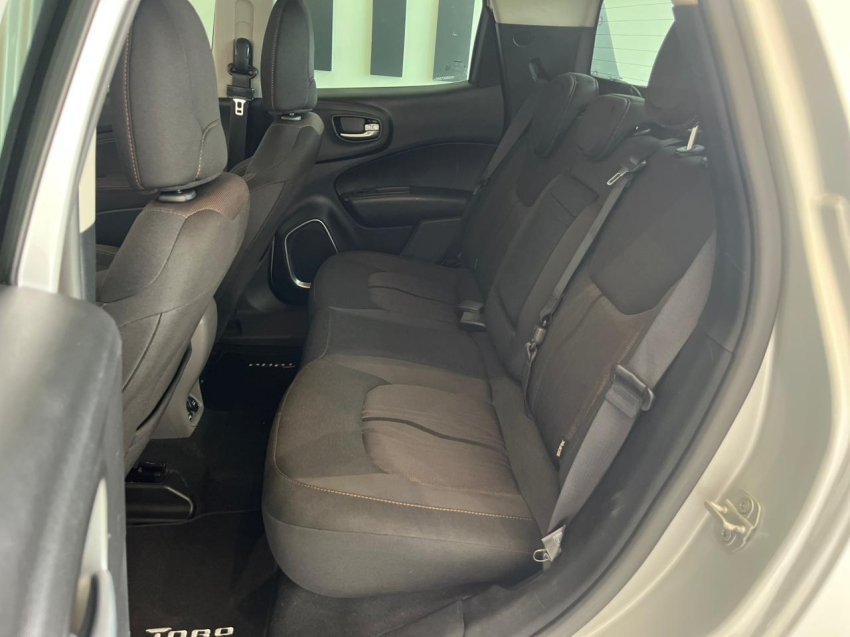 fiat toro 2.0 16v turbo diesel volcano 4wd at9 4p automatico 20199