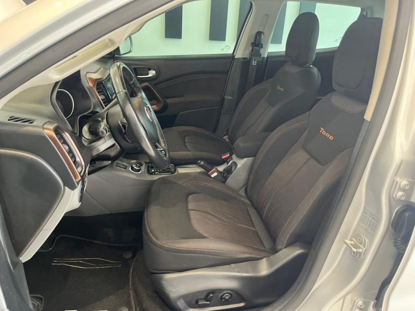 fiat toro 2.0 16v turbo diesel volcano 4wd at9 4p automatico 20198