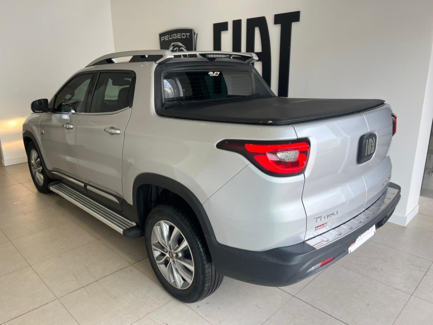 fiat toro 2.0 16v turbo diesel volcano 4wd at9 4p automatico 20195