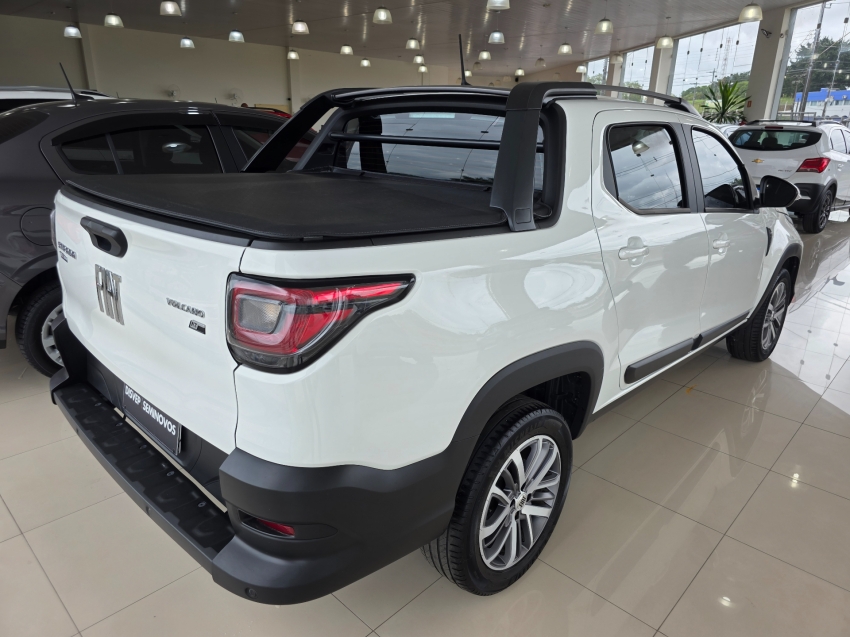 fiat strada 1.3 firefly flex volcano cd cvt 4p automatico 20233