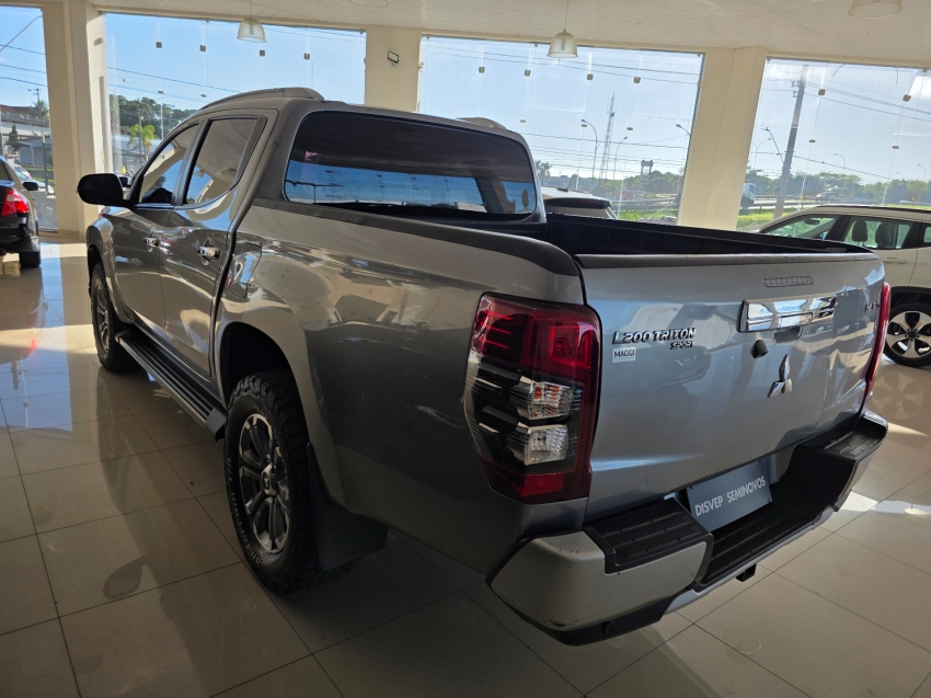 mitsubishi l200 triton 2.4 16v turbo diesel sport hpe-s cd 4p 4x4 automatico 20226