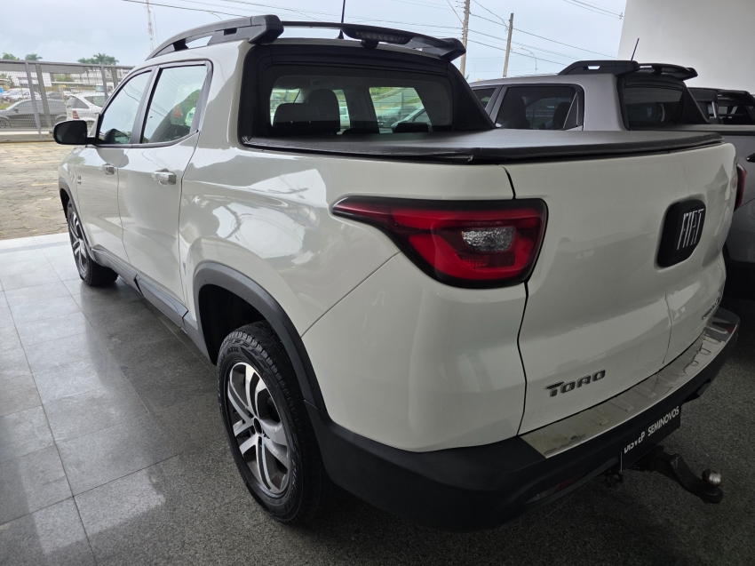 fiat toro 2.0 16v turbo diesel freedom 4wd at9 4p automatico 20193
