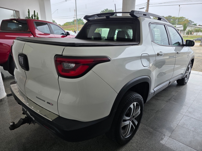fiat toro 2.0 16v turbo diesel freedom 4wd at9 4p automatico 20194
