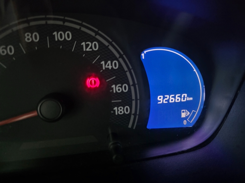 renault kwid 1.0 12v sce flex intense manual 4p 20189