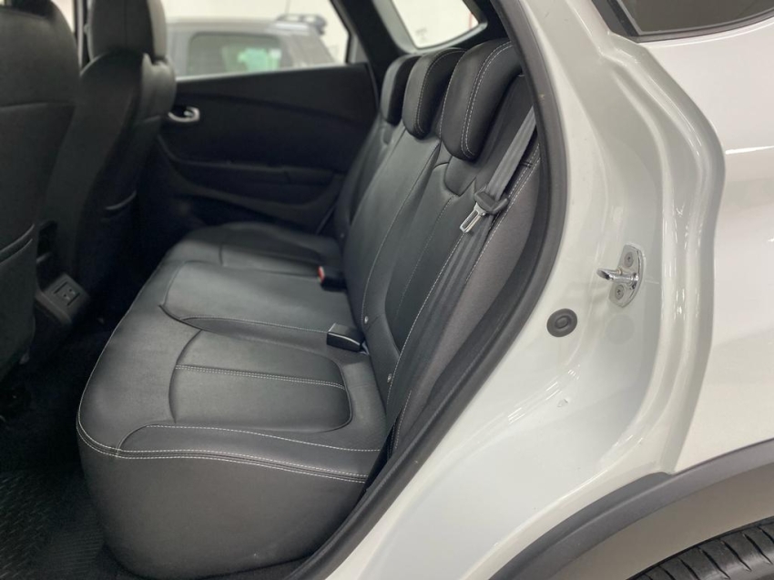 renault captur iconic 1.3 turbo flex 4p automatico 2022 renault captur iconic 1.3 turbo flex 4p automatico 2022