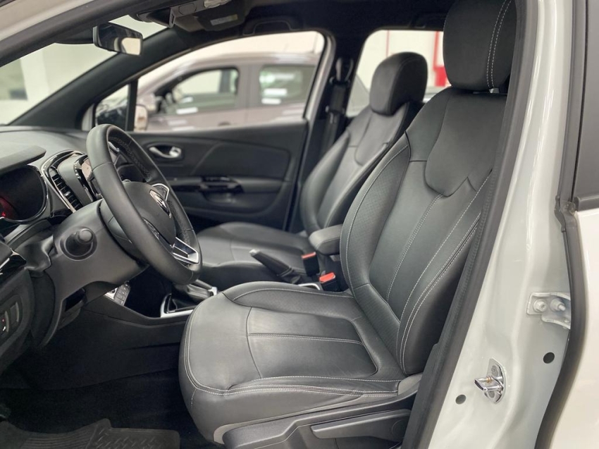 renault captur iconic 1.3 turbo flex 4p automatico 2022 renault captur iconic 1.3 turbo flex 4p automatico 2022