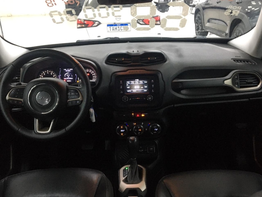 renegade longitude 1.8 flex aut