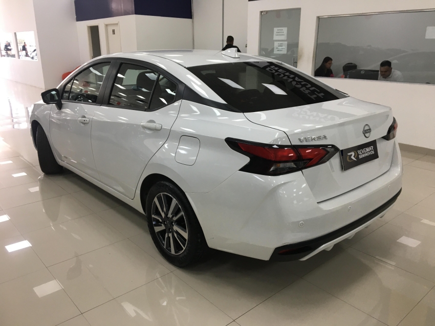versa advance 1.6 flex aut