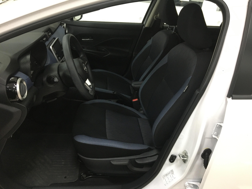 versa advance 1.6 flex aut