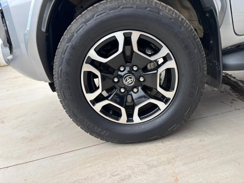 toyota hilux 2.8 d-4d turbo diesel cd srx plus 4x4 automatico 2.0 4p 202412