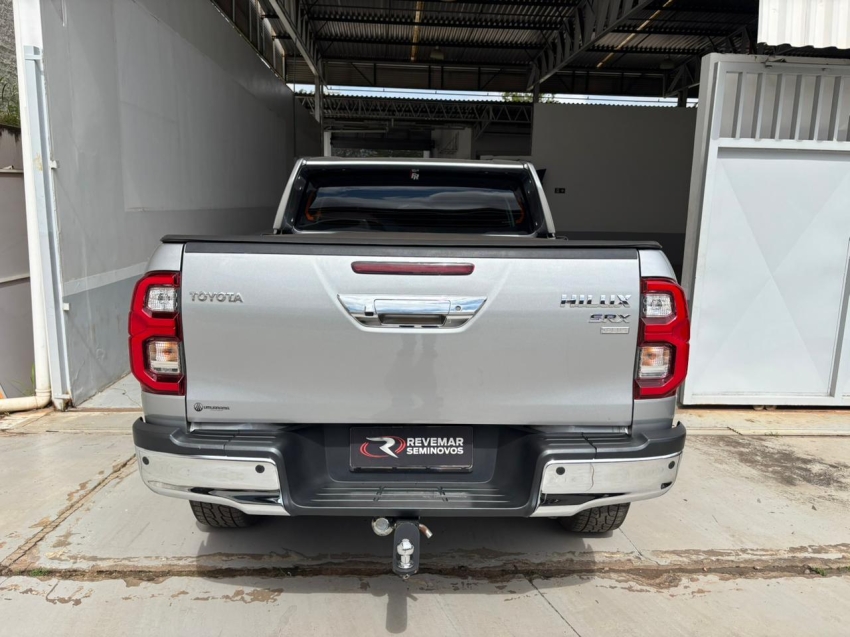 toyota hilux 2.8 d-4d turbo diesel cd srx plus 4x4 automatico 2.0 4p 20245