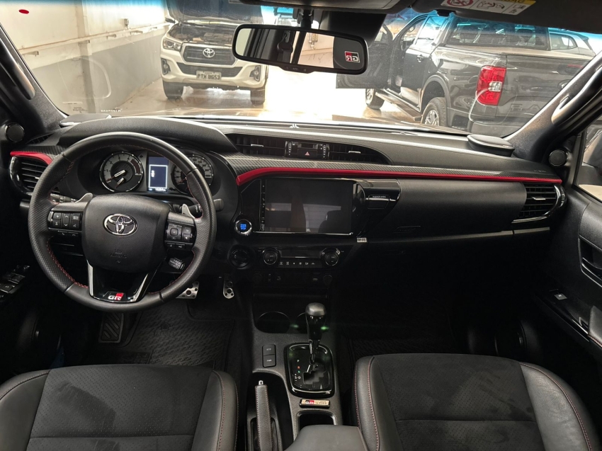 toyota hilux 2.8 d-4d turbo diesel cd gr-s 4x4 automatico 2.2 4p 20246