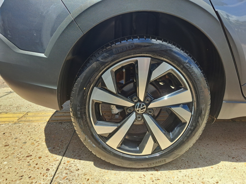 volkswagen nivus 1.0 200 tsi total flex highline automatico.