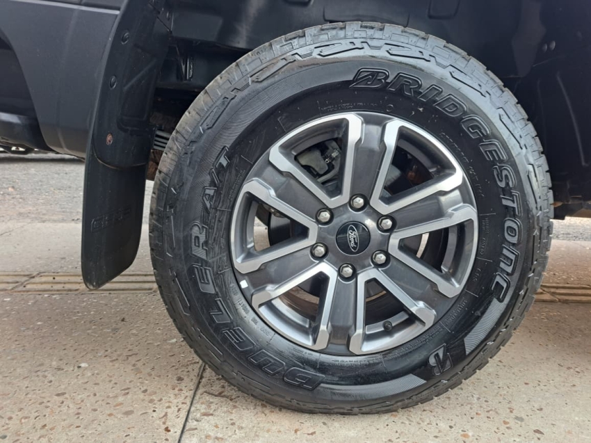 ford ranger 3.0 v6 turbo diesel cd xlt 4x4 automatico 5p 2025