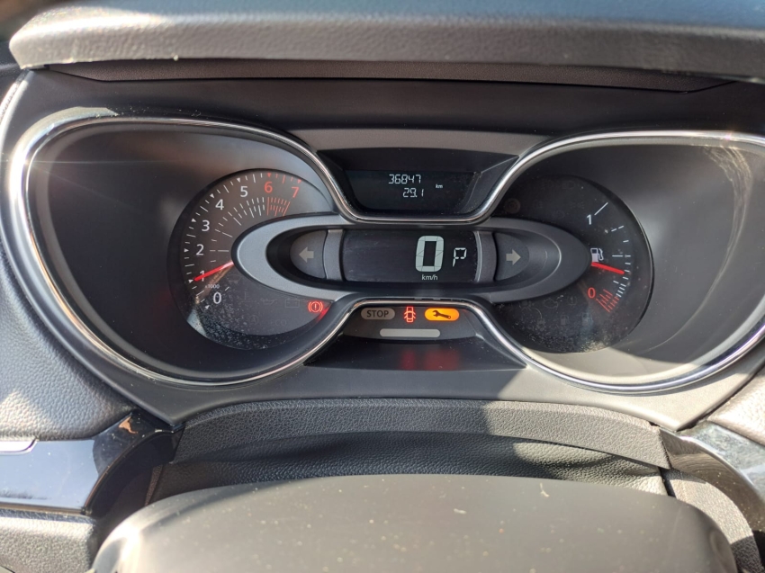 renault captur 1.3 tce flex intense x-tronic 5p automatico 2022