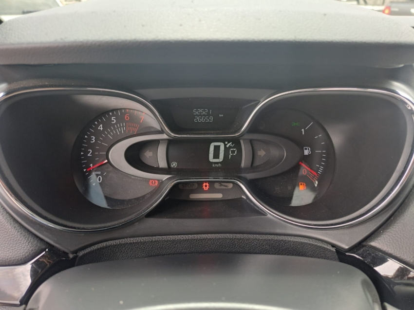 renault captur 1.3 tce flex intense x-tronic 4p automatico 20236