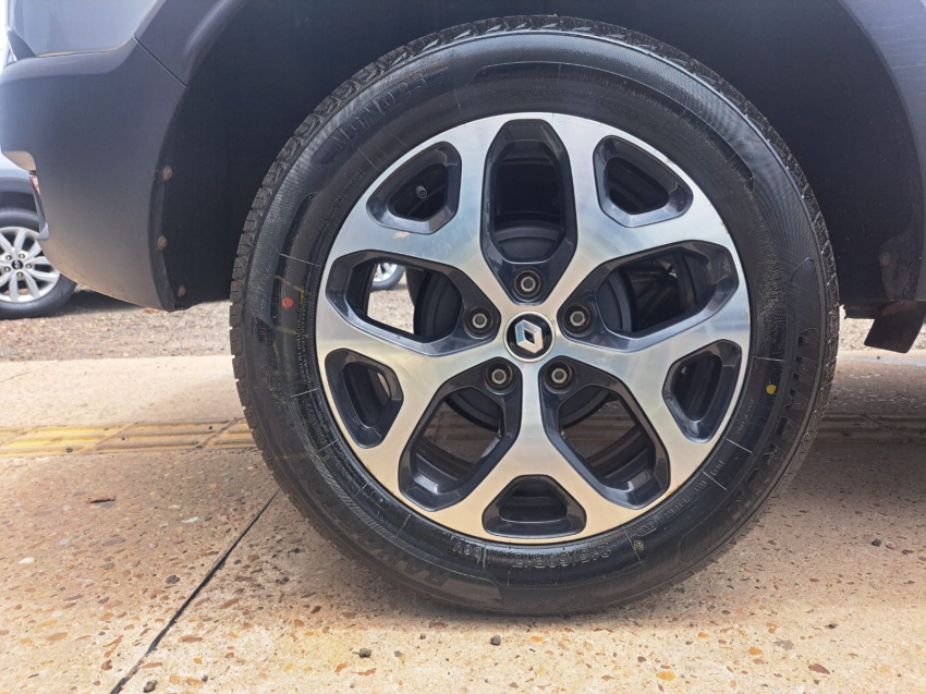 renault captur 1.3 tce flex intense x-tronic 4p automatico 20239