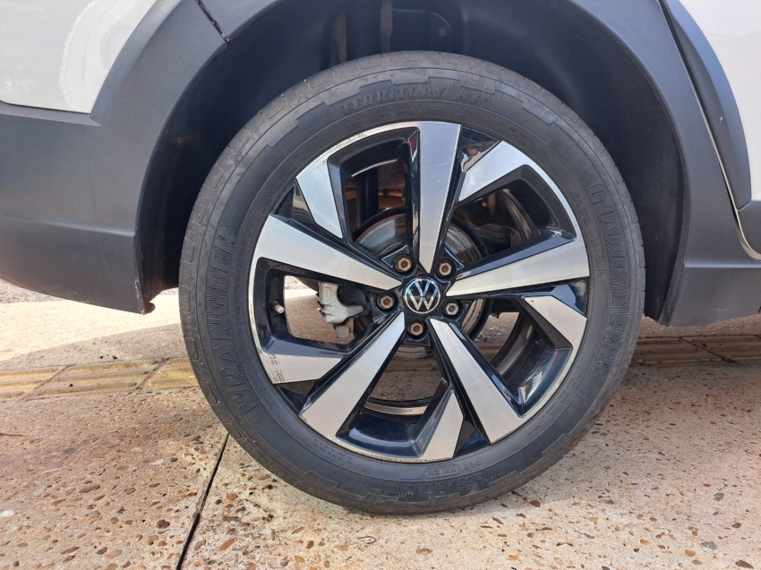 volkswagen nivus 1.0 200 tsi total flex highline automatico 4p 20219