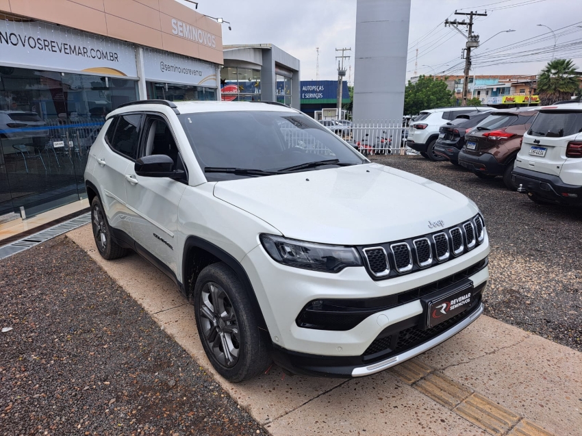 jeep compass 1.3 t270 turbo flex longitude at6 4p automatico 20233