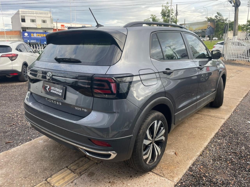 volkswagen t-cross 1.0 200 tsi total flex comfortline automatico 4p 20222