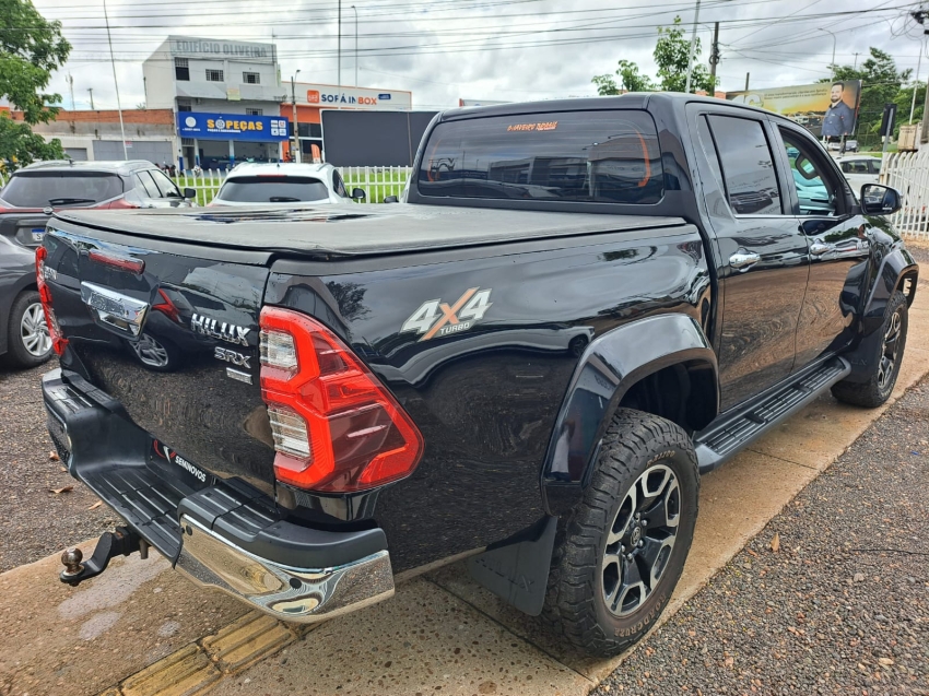 toyota hilux 2.8 d-4d turbo diesel cd srx 4x4 automatico 4p 20242
