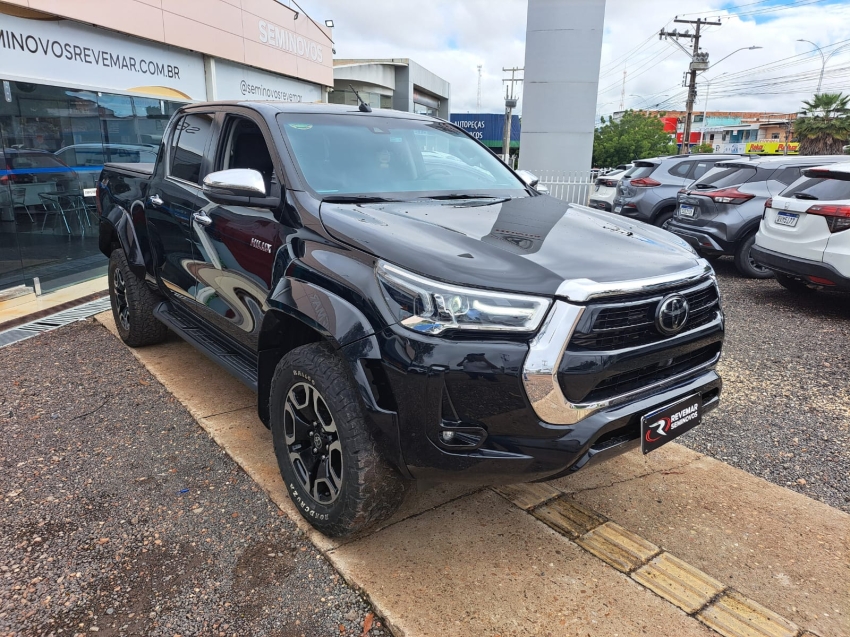 toyota hilux 2.8 d-4d turbo diesel cd srx 4x4 automatico 4p 20243
