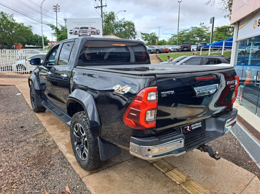 toyota hilux 2.8 d-4d turbo diesel cd srx 4x4 automatico 4p 20241
