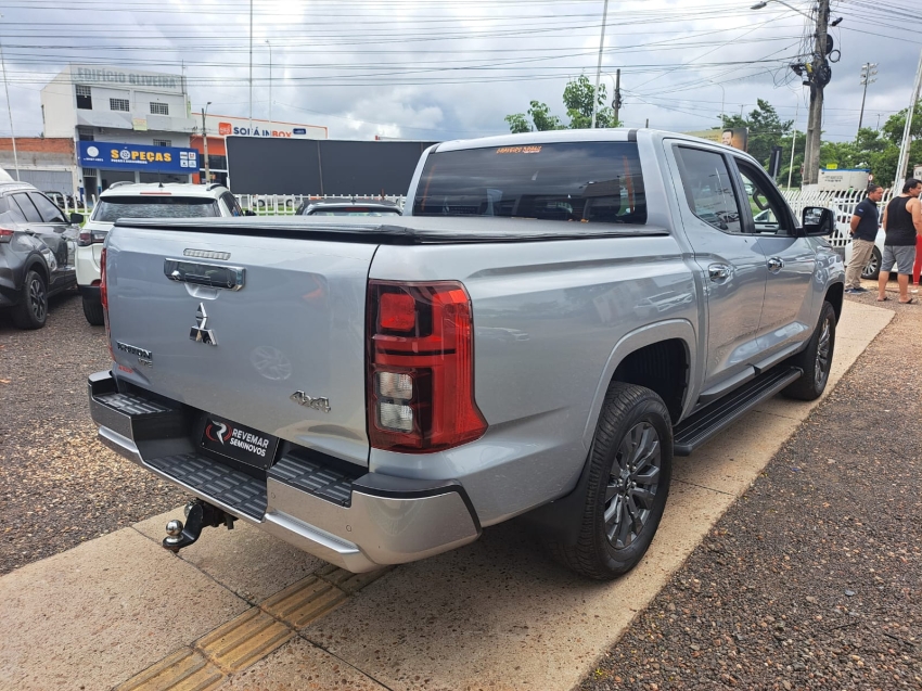 mitsubishi triton 2.4 biturbo diesel cd hpe 4x4 automatico 4p 20262