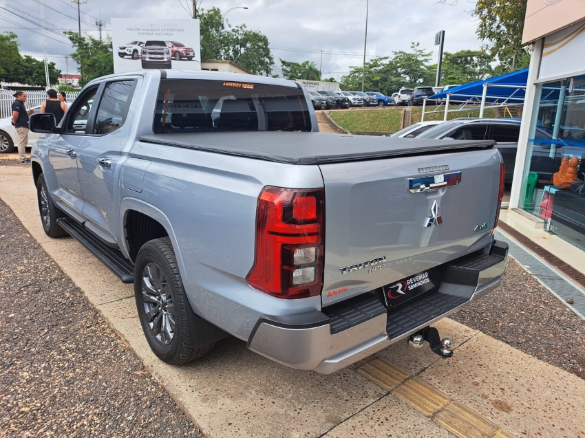 mitsubishi triton 2.4 biturbo diesel cd hpe 4x4 automatico 4p 20261