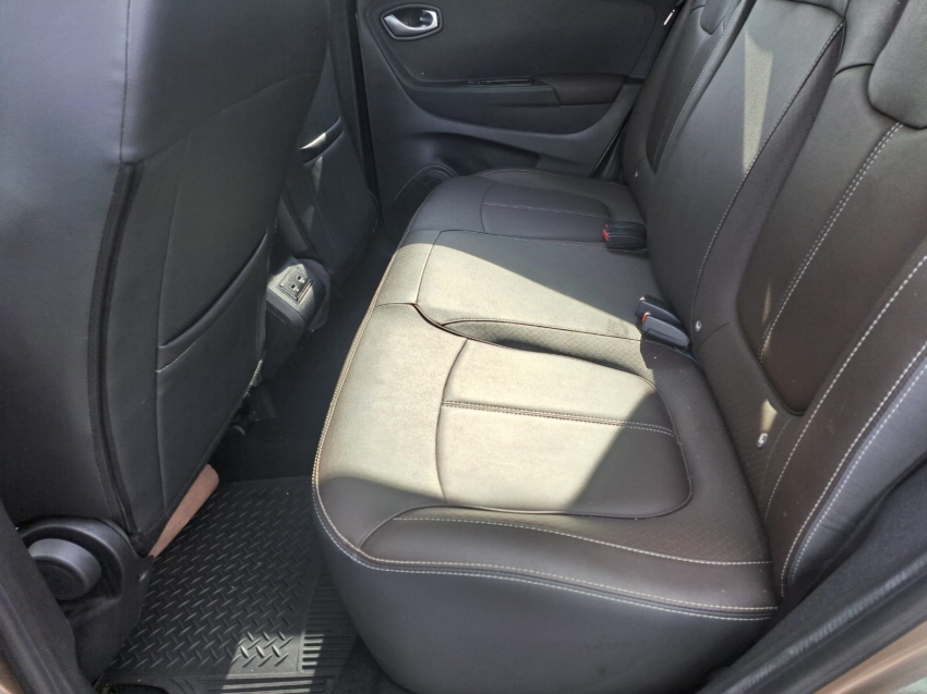 renault captur 1.3 tce flex iconic x-tronic 4p automatico 20227