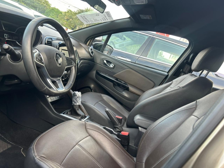 renault captur 1.3 tce flex iconic x-tronic 4p automatico 20237