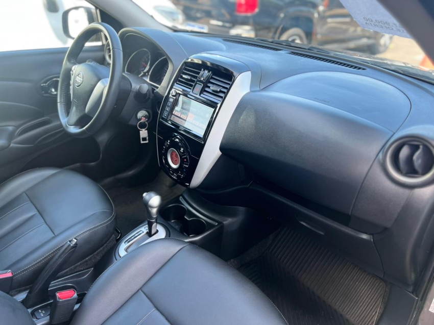 nissan versa 1.6 16v flexstart sl 4p xtronic flex automatico 20209