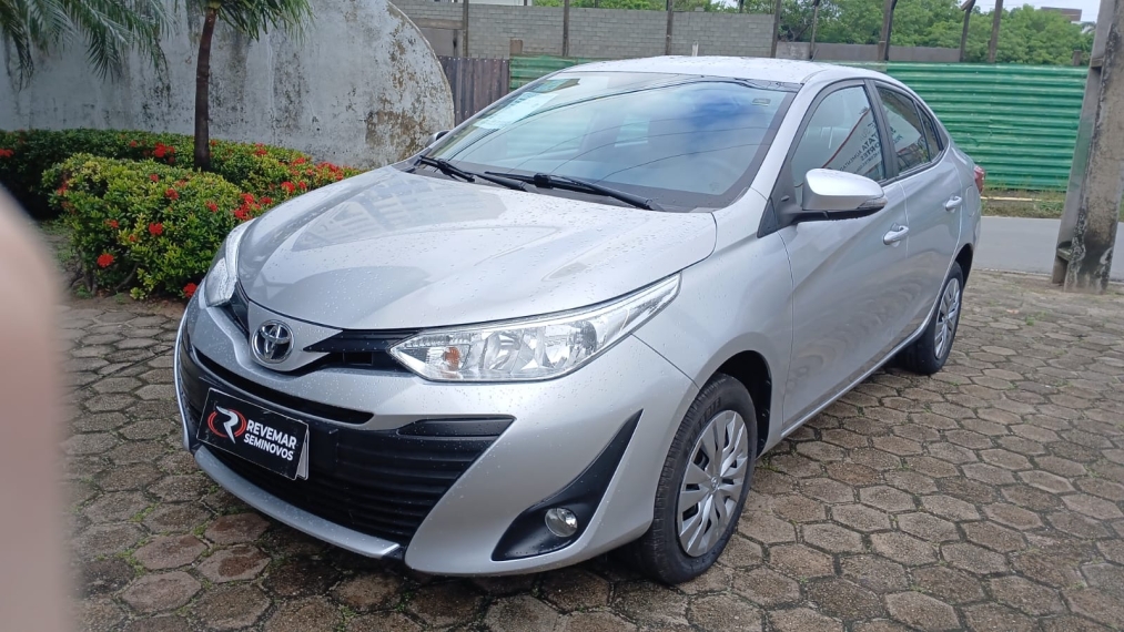 toyota yaris 1.5 16v flex sedan xl multidrive 4p automatico 2020