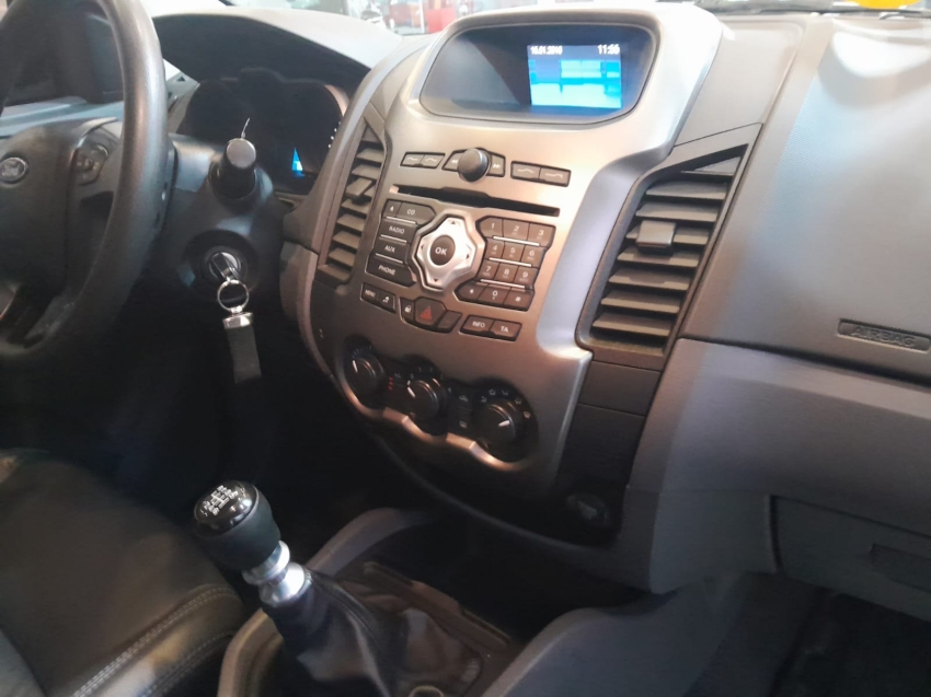 i/ford ranger xls c.d 3.2  4x4 - 6 marchas