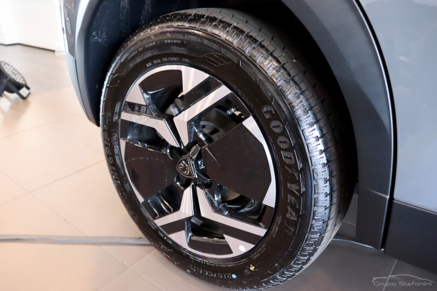 peugeot 2008 1.0 turbo 200 hybrid gt cvt flex 7p automatico 202612