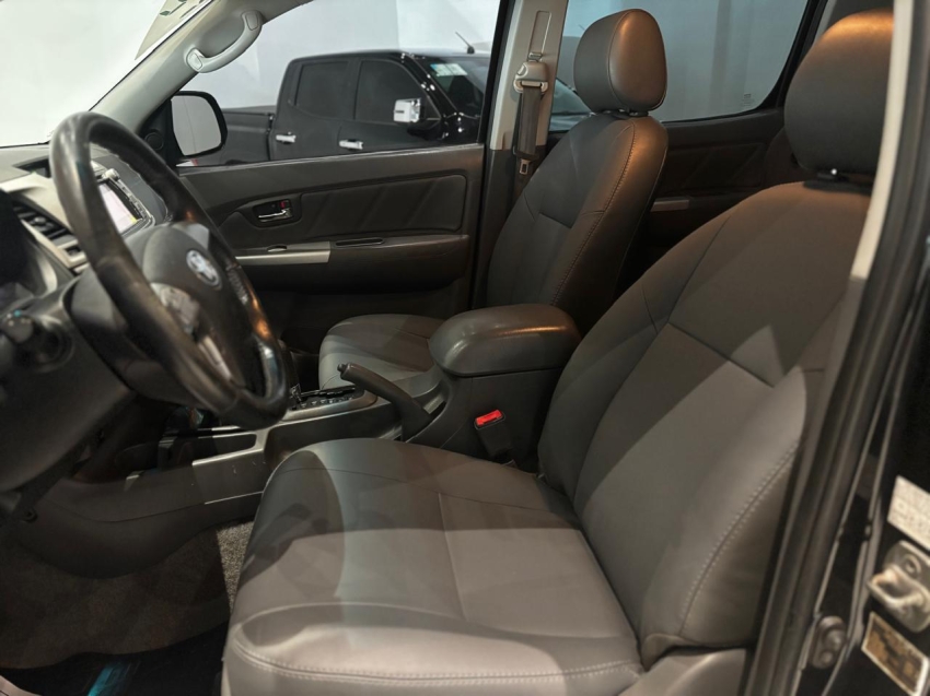 hilux cd srv d4-d 4x4 3.0 tdi dies