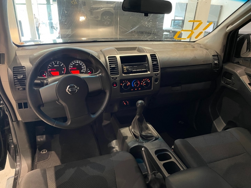 frontier s cd 4x4 2.5 tb diesel9