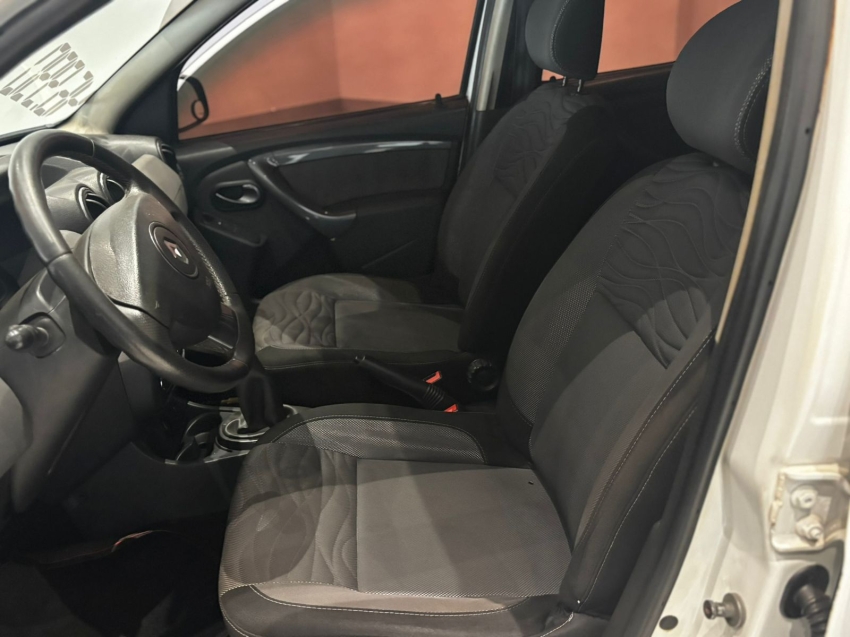 renault duster 1.6 dynamique 4x2 16v flex 4p manual 2013