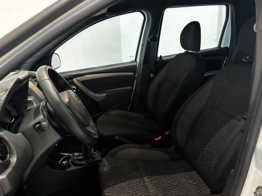 renault duster oroch 1.6 16v flex expression 4p manual 2017